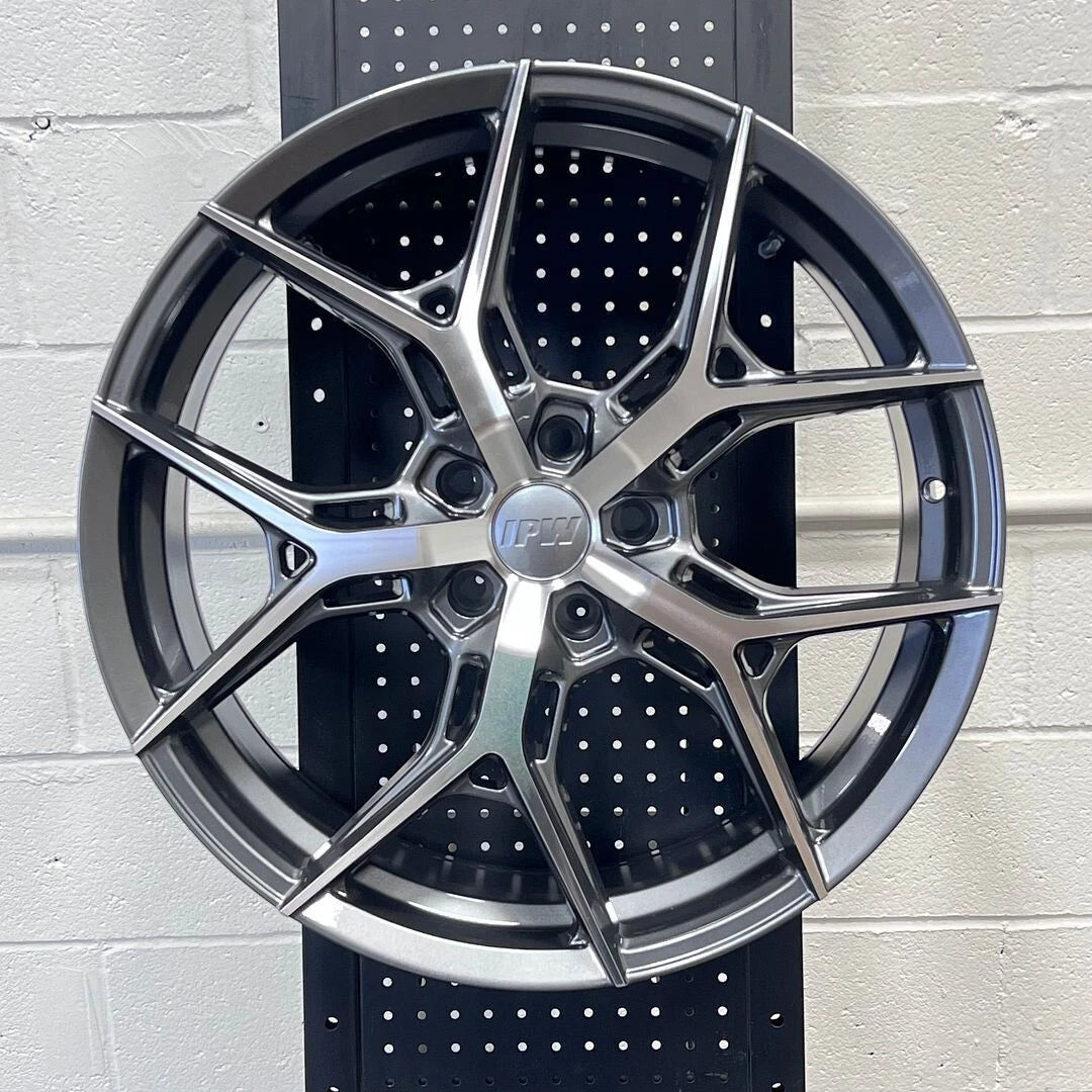20" Wheels For Tesla Model 3 and Y 20x8.5/10 5x114.3 Gunmetal
