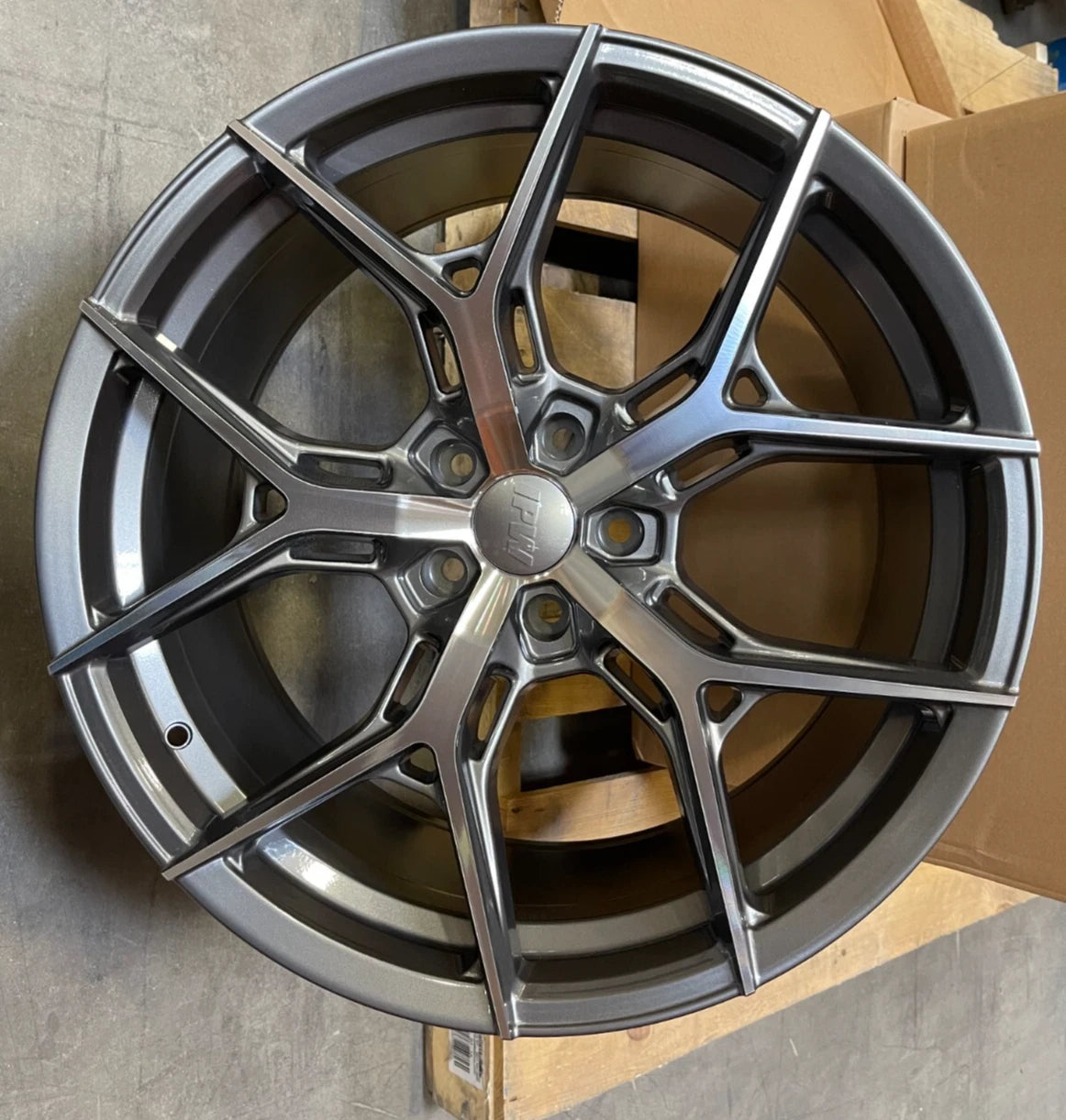20" Wheels For Tesla Model 3 and Y 20x8.5/10 5x114.3 Gunmetal